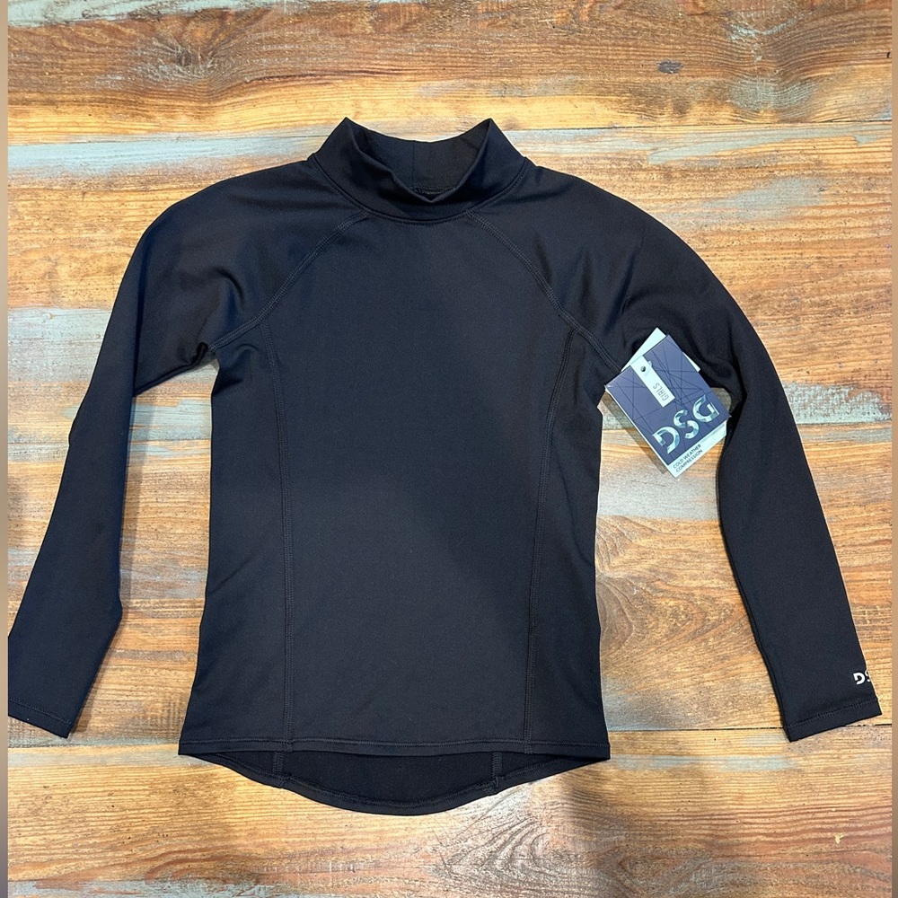 *New with Tags* Girls DSG Cold Weather Compression Top. Size XS (6-7)